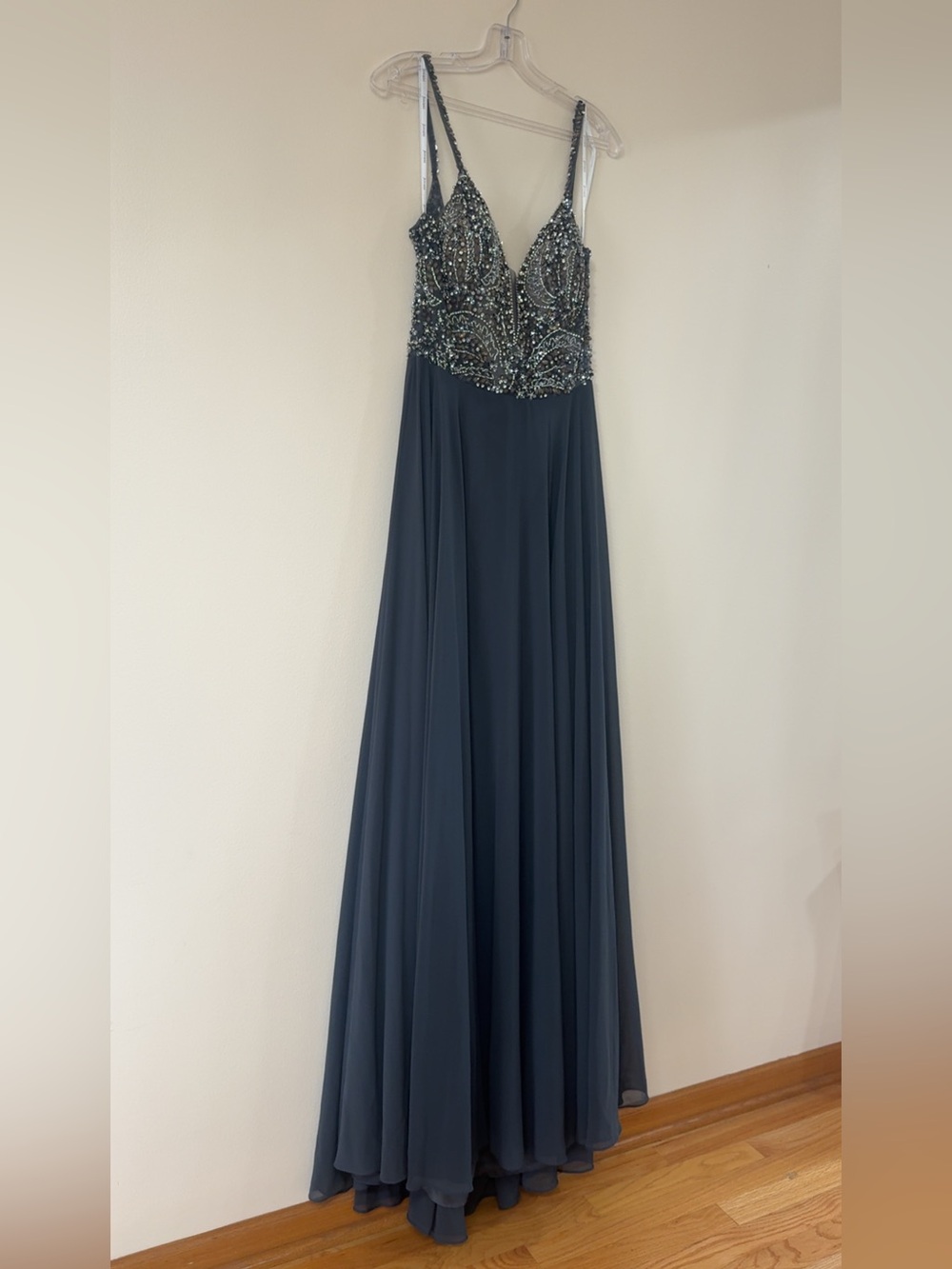 JVN By Jovani Formal Dress Size 12 Charcoal Gray Beaded Flowy Prom Gown NEW